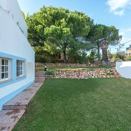 Host Wise - Quiet Spacious House - Swimming Pool * 베나질