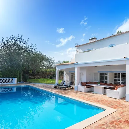Host Wise - Quiet Spacious House - Swimming Pool Villa *
