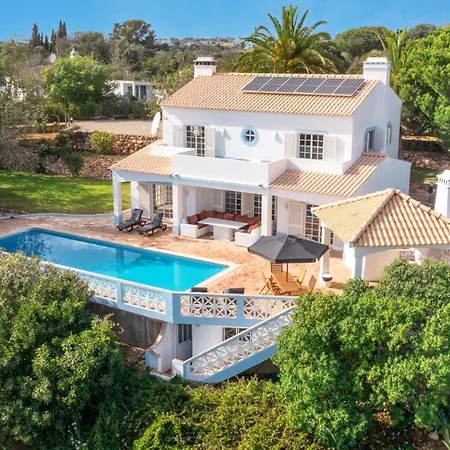 Host Wise - Quiet Spacious House - Swimming Pool Villa *