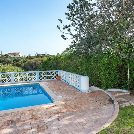 Host Wise - Quiet Spacious House - Swimming Pool Villa